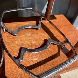 Corningware or Pyrex cradles.